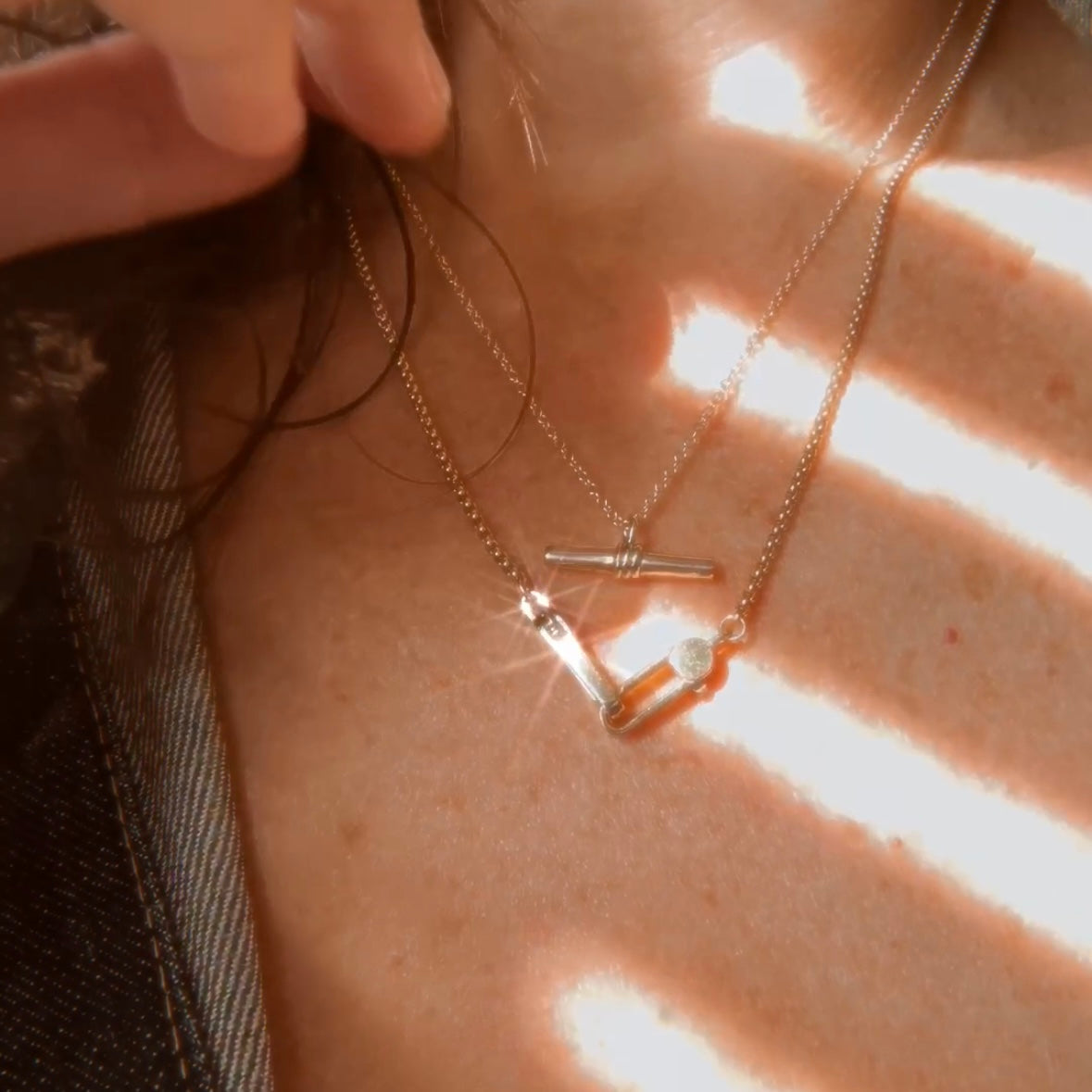 Load image into Gallery viewer, The Mini Bar Necklace
