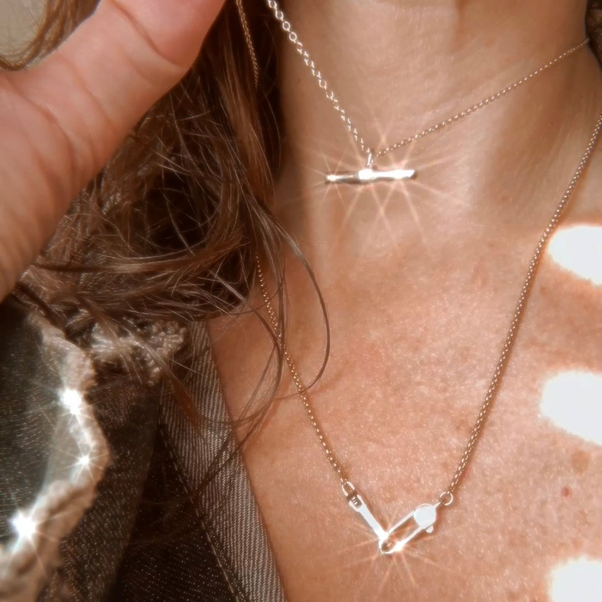Load image into Gallery viewer, The Mini Bar Necklace