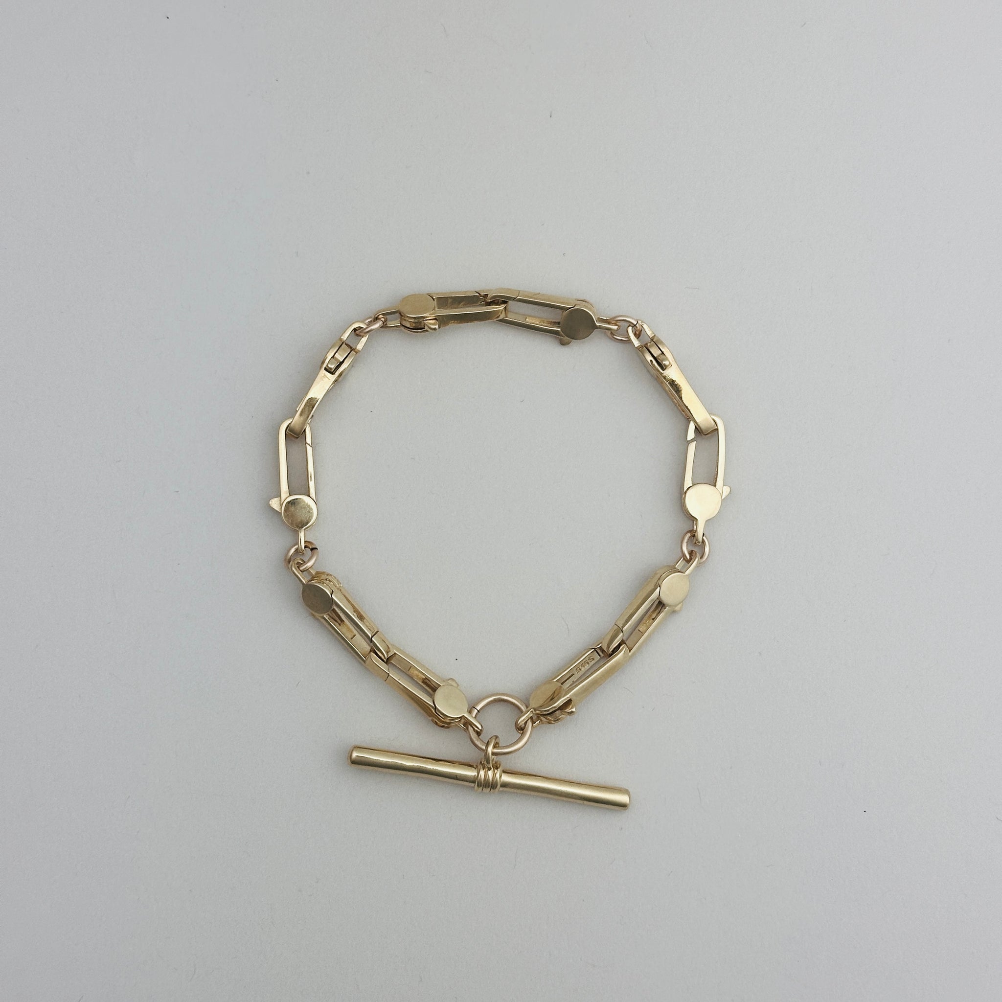 Load image into Gallery viewer, Clip On Bar Bracelet