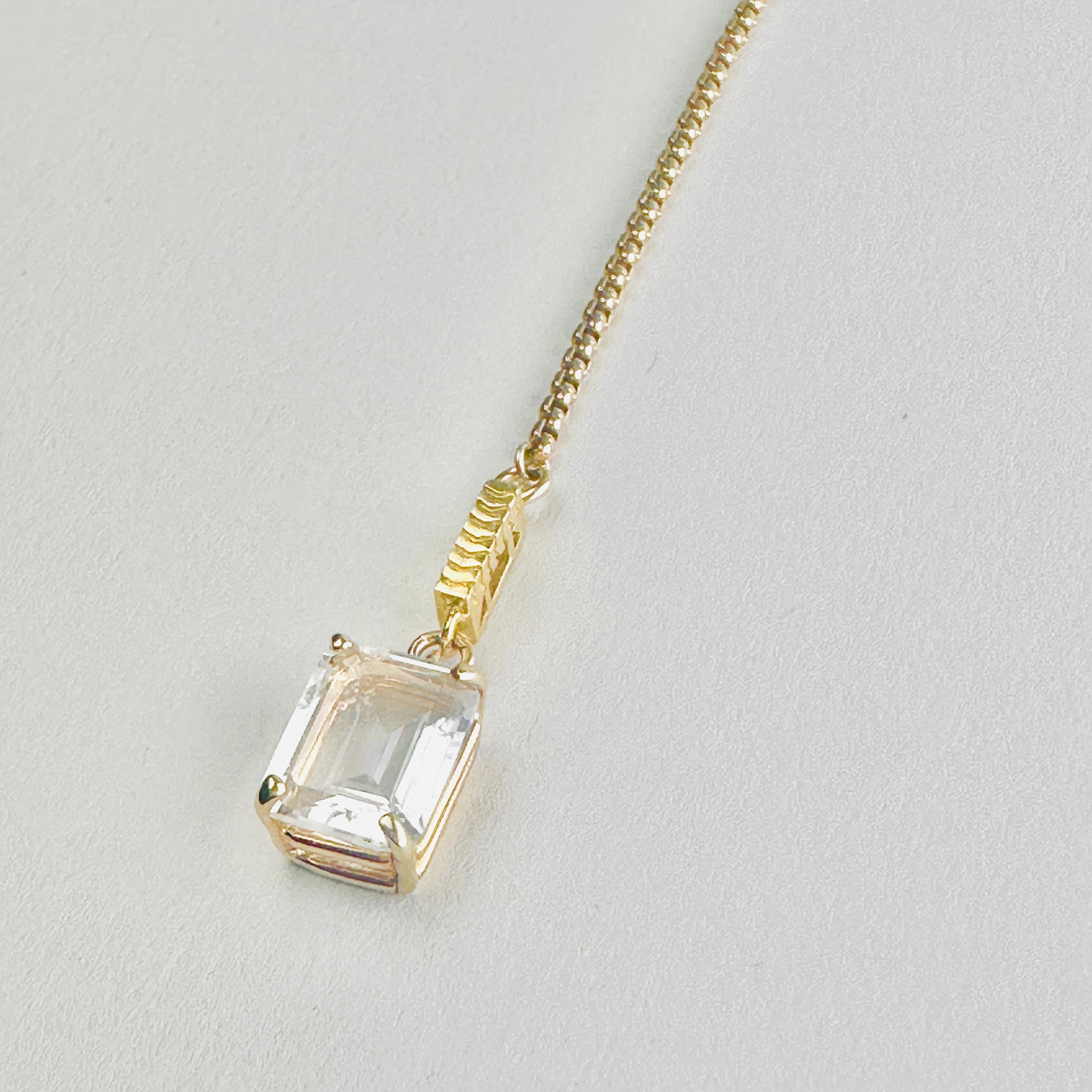 Load image into Gallery viewer, Dewdrop Lariat Necklace