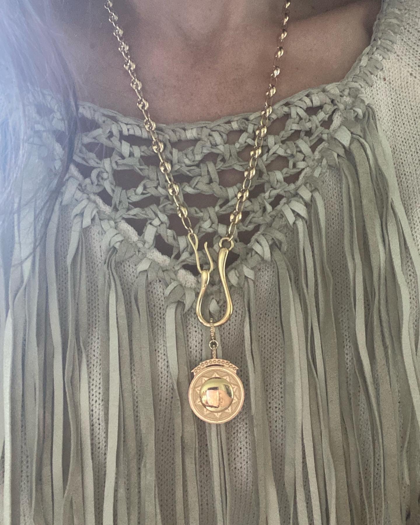 Load image into Gallery viewer, Hook Catch "Puffy Mariner” Necklace